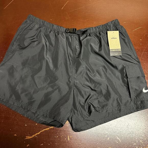 Nike Belted Packable 5" Volley Shorts NESSB522-001 Black Men's Size XXL Swim - Picture 1 of 3